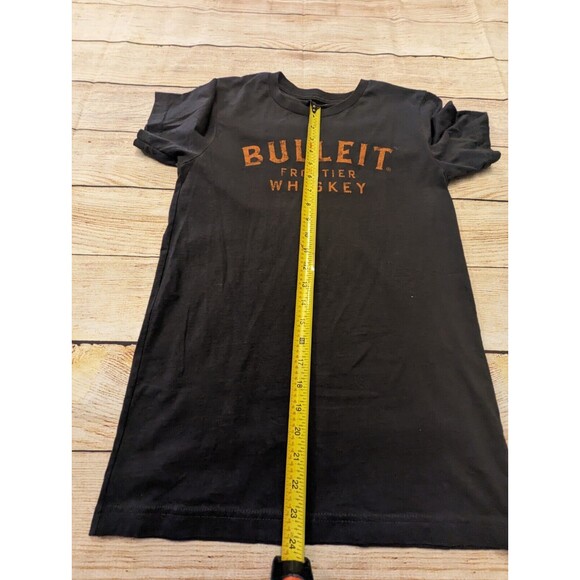 Bulleit Frontier Whiskey Men's Grey Logo Short Sleeve T Shirt Size Small NEW - Picture 8 of 8